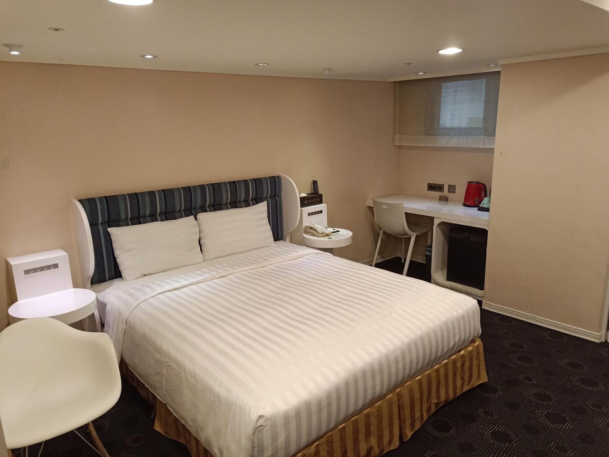 Ximen Airline Hotel Tajpej Kültér fotó